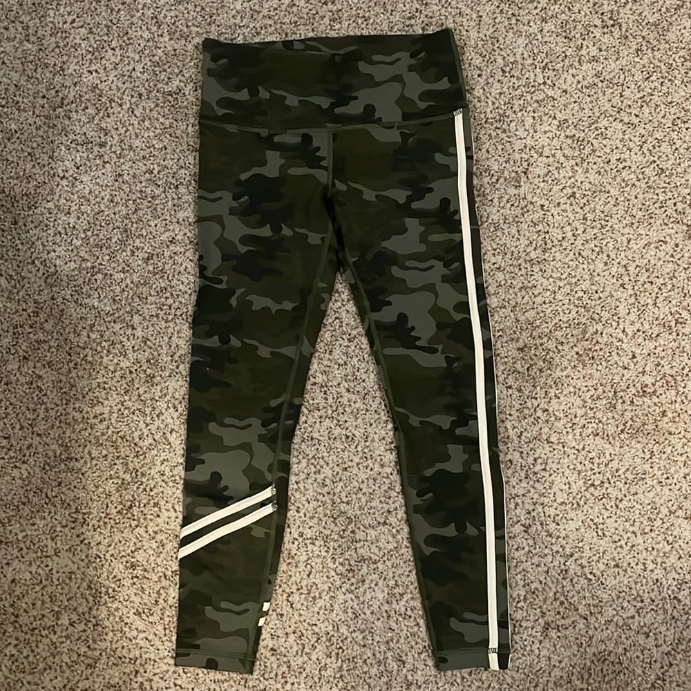 VIMMIA camo leggings
